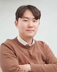 교수 사진